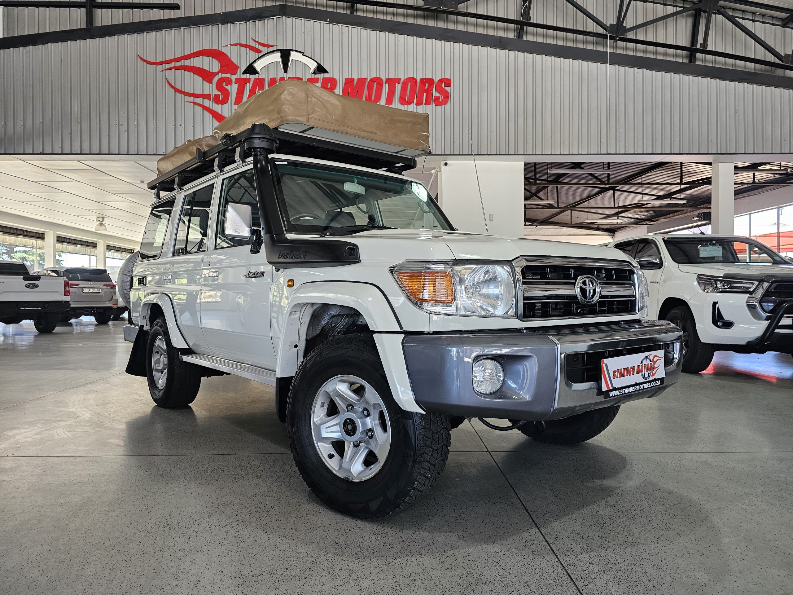 2019 Toyota Land Cruiser 76 4.5 V8 LX